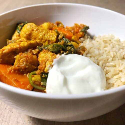 Curry van kip en wintergroenten
